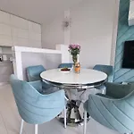 Appartamento Altoria Apartament White&green *