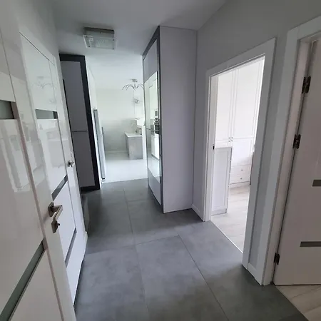 Altoria White&green Apartment *