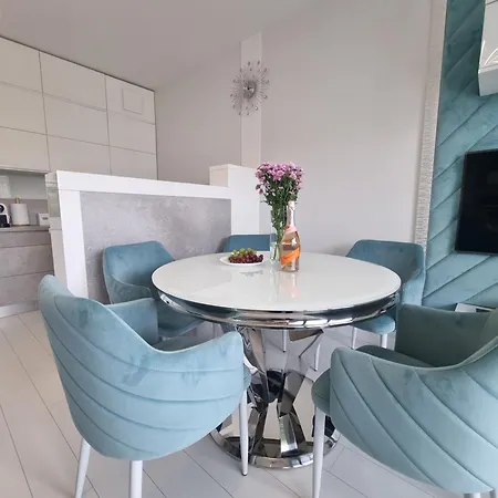 شقة Altoria Apartament White&green *