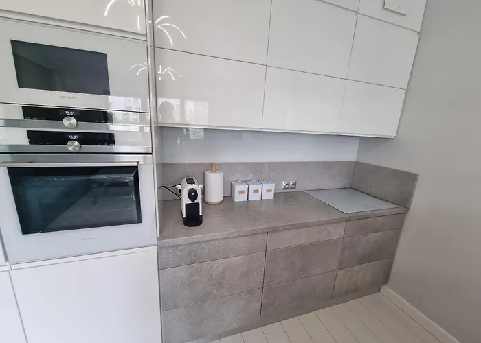 Altoria Apartament White&green *